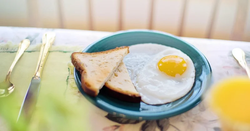 Petit-déjeuner protéiné : la recette qui tient au corps