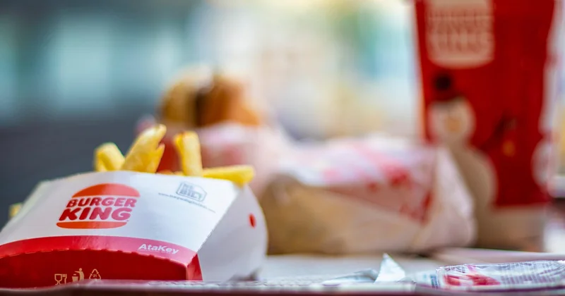Pourquoi Burger King n'est pas halal en France — et pas ailleurs